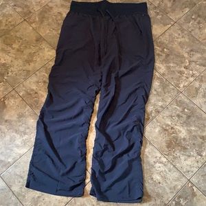 Athletic pants